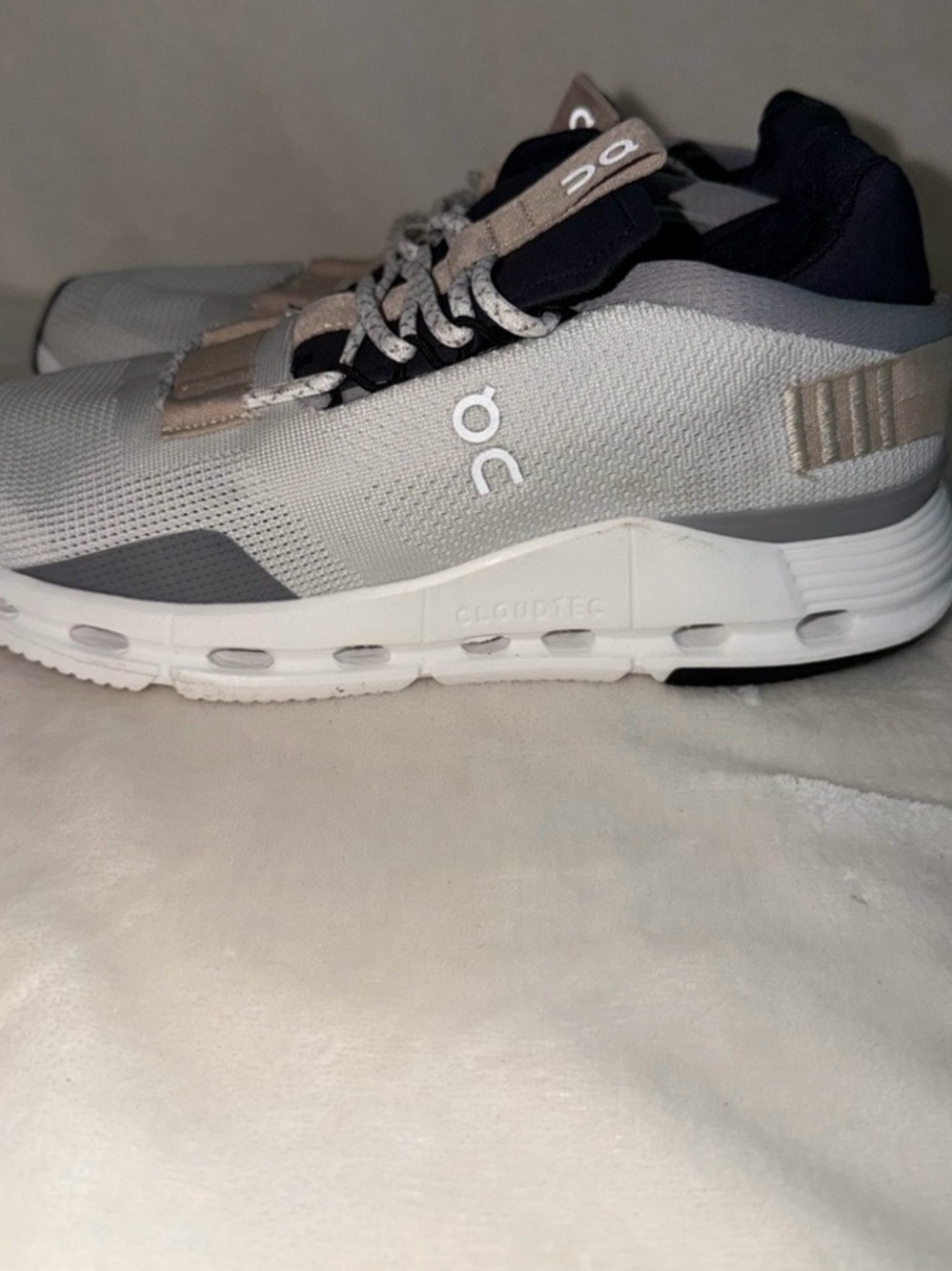 Men’s Athletic Shoes - Light Gray and Navy similar to on cloud style
